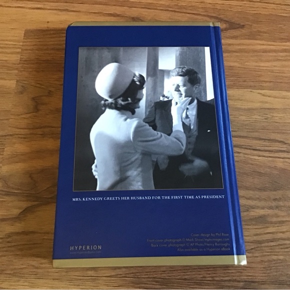 Interviews with Jacqueline Kennedy on life with John F. Kennedy book and audio - Picture 5 of 9